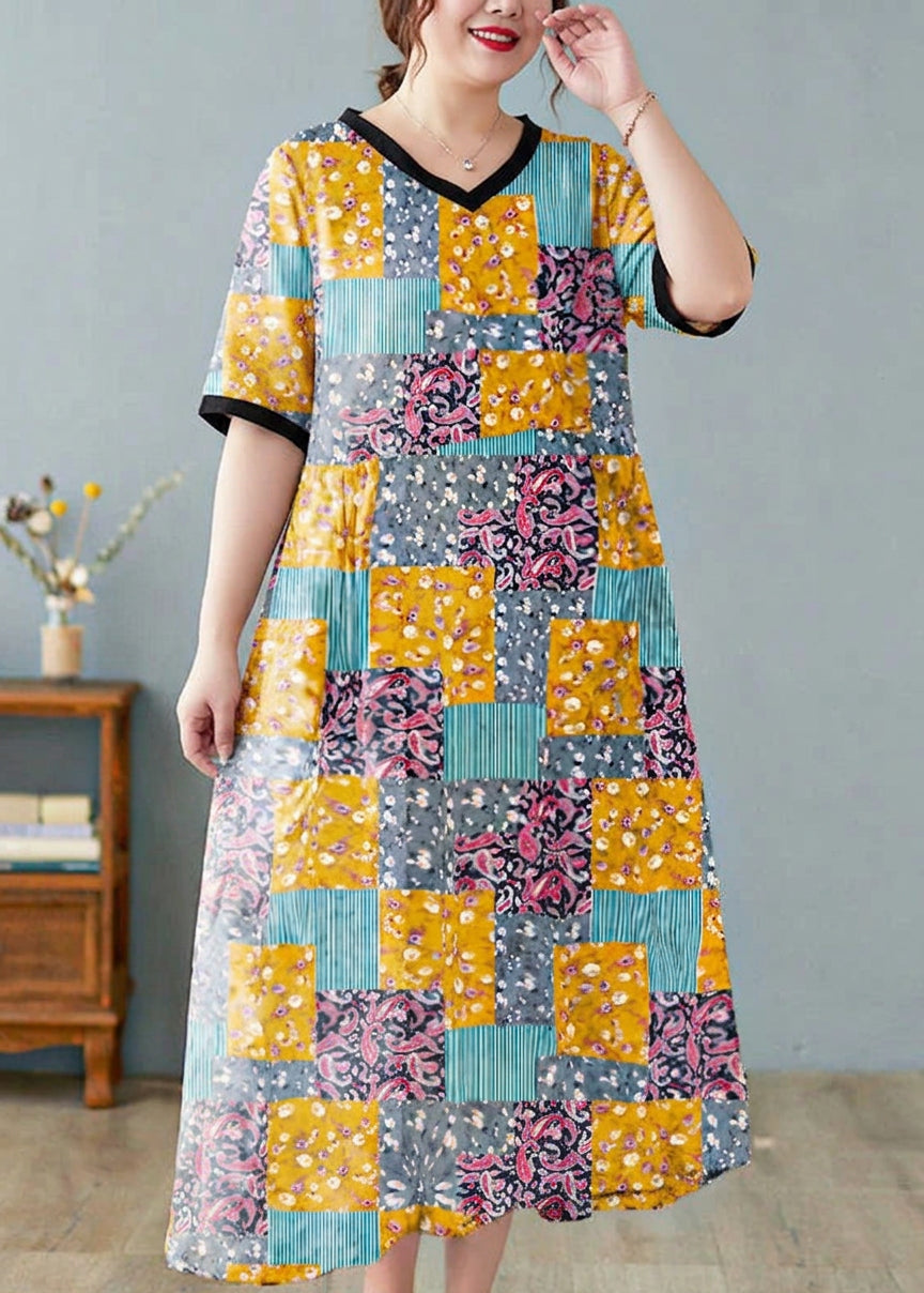 Ava - Linen Dresses Short Sleeve - Plus size model