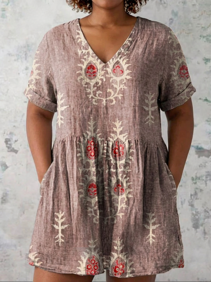 Elise | Long Blouse with V-Neck - Plus size model