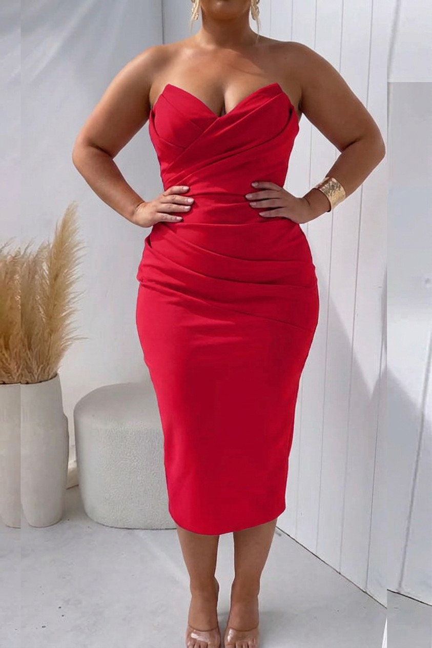 Isolde | Strapless Evening Dress - Plus size model