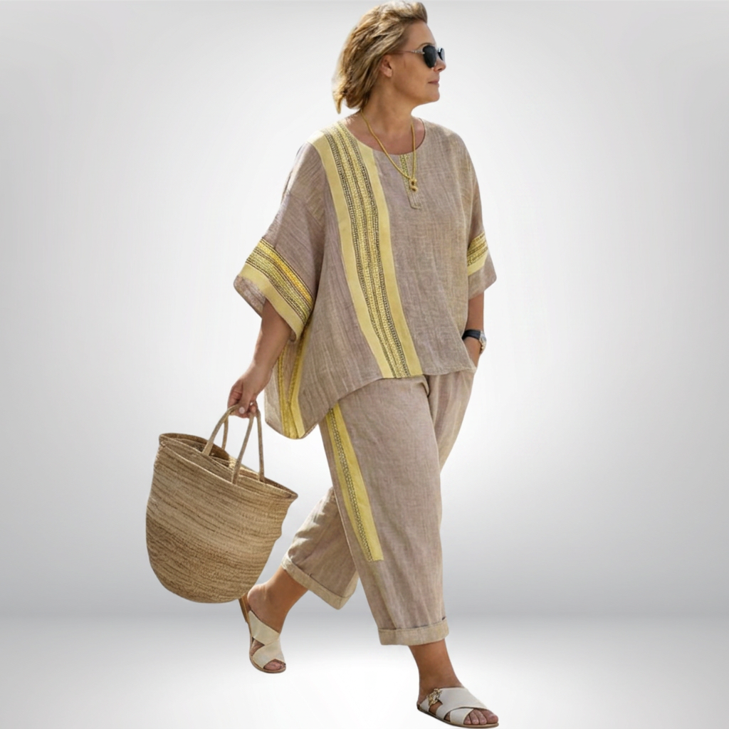 Daisy | Boho Striped Set - Plus size model