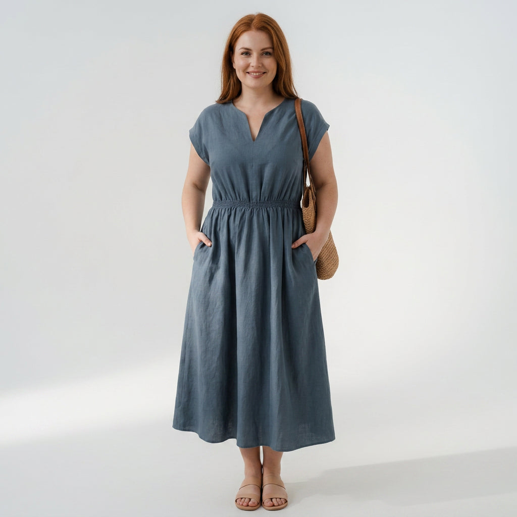 Lina — Fluid and Elegant Mixed Linen Dress - Plus size model
