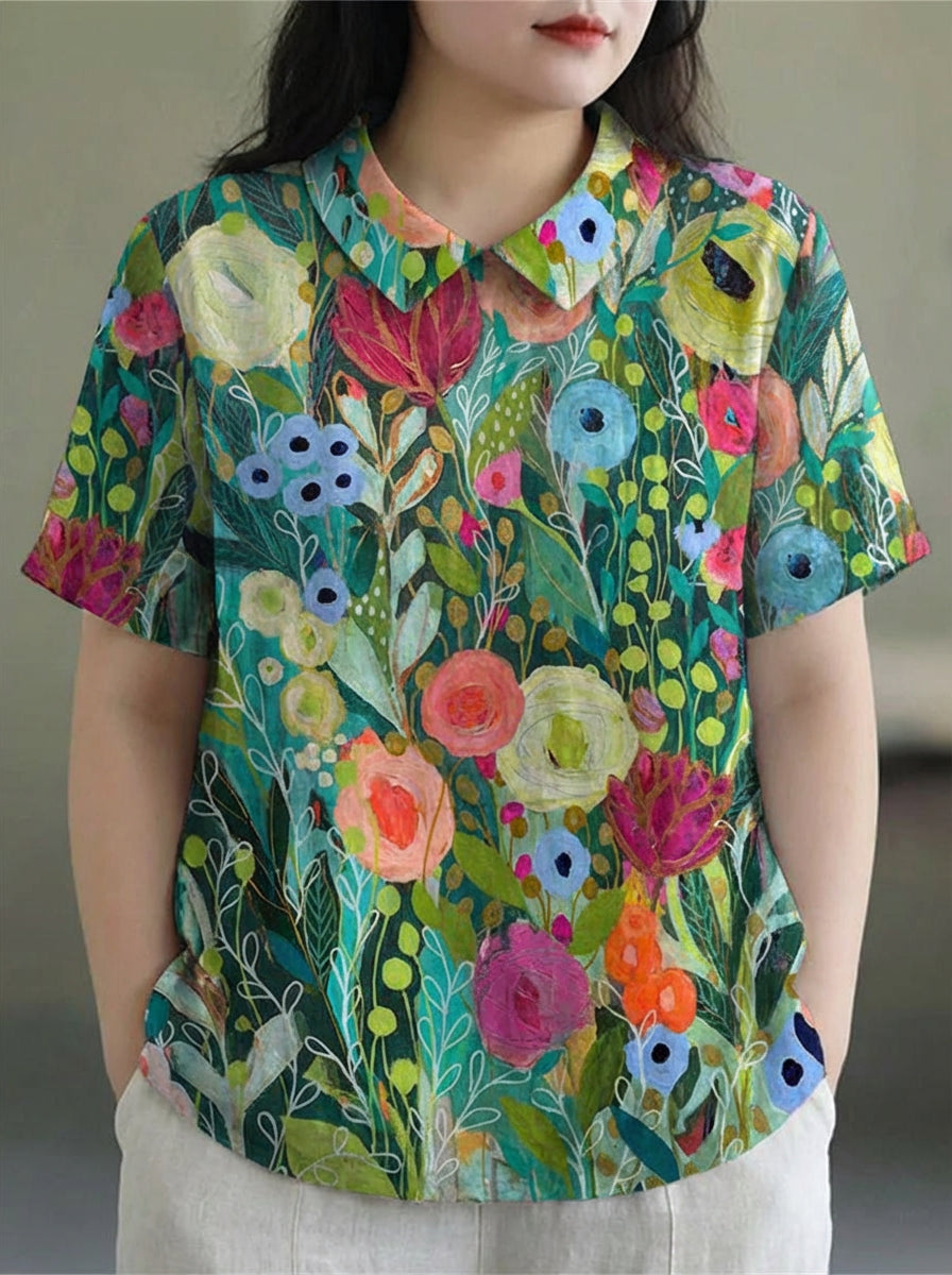 Daisy | Watercolor Floral Shirt - Plus size model