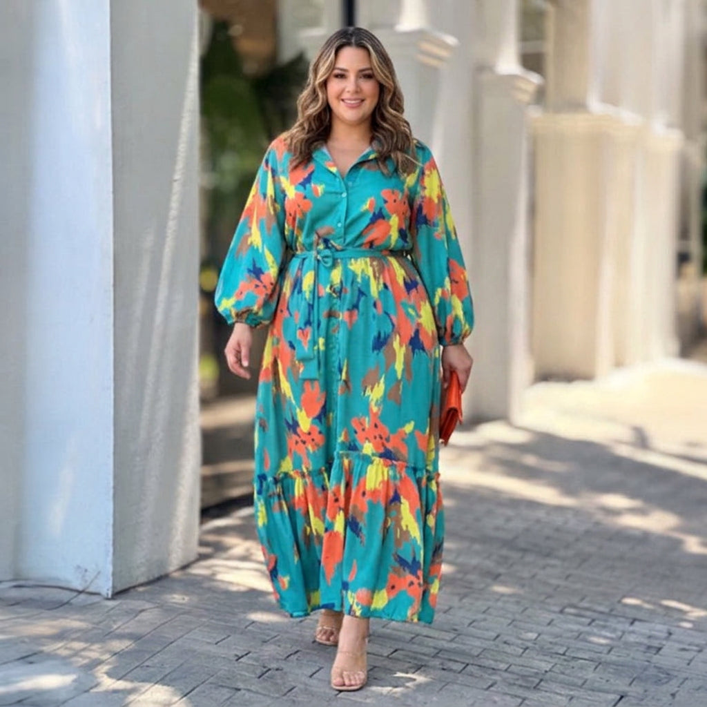 Evelyn Printing Lapel Maxi Dress: Elegant Vintage Flow - Plus size model