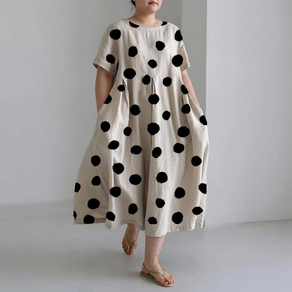 Women's Casual Polka Dot Print Dress - Plus size model