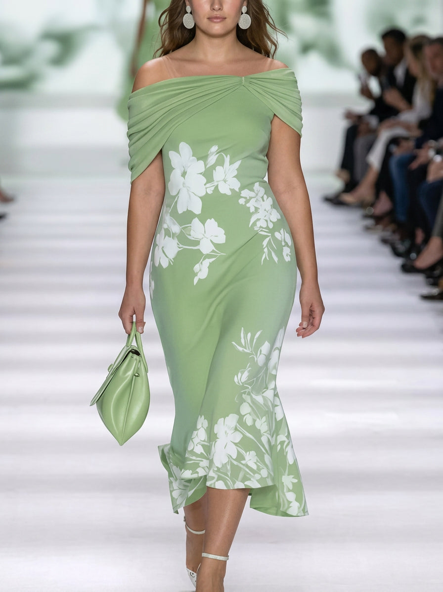 Frederique | Elegant Floral Print Dress - Plus size model