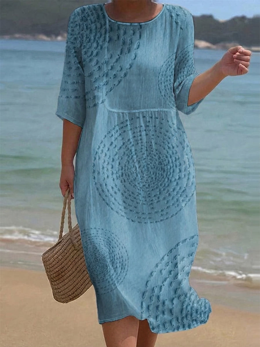 Ophelia - Elegant Casual Dress - Plus size model
