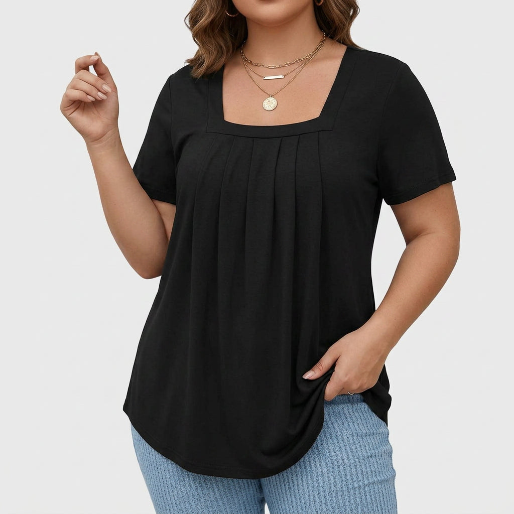 Lenabria | Elegant Summer Blouse - Plus size model