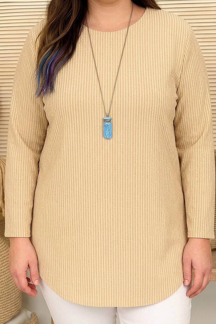 Cecilia™ | Trendy Striped Blouse - Plus size model