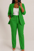 Amber - Timeless Tailored Set - Plus size model