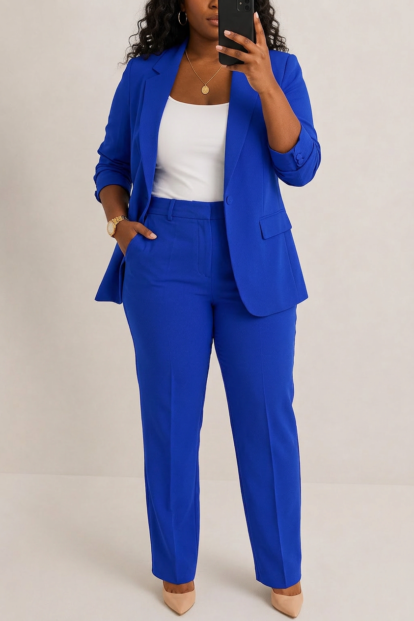 Alyssa - Timeless Tailored Set - Plus size model