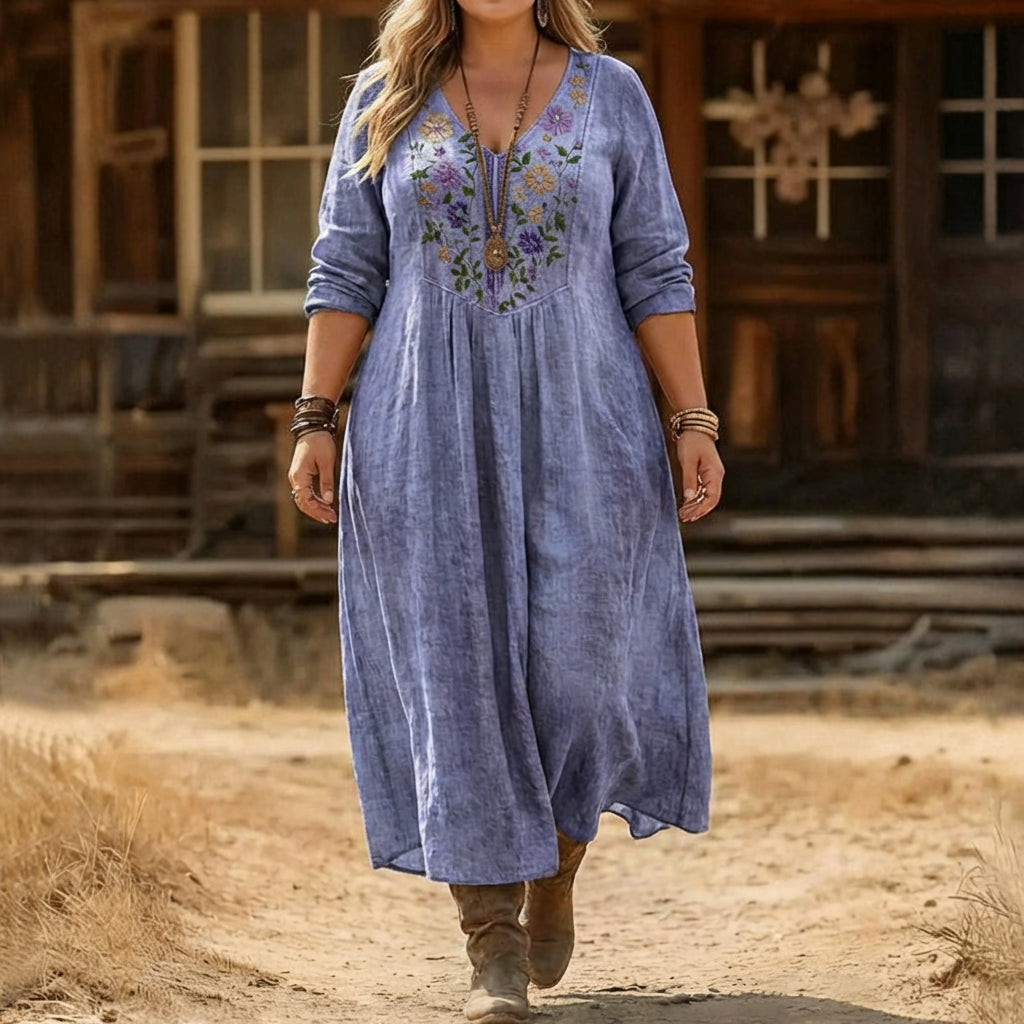 Scarlett | Vintage-Inspired Long Sleeve Casual Dress - Plus size model