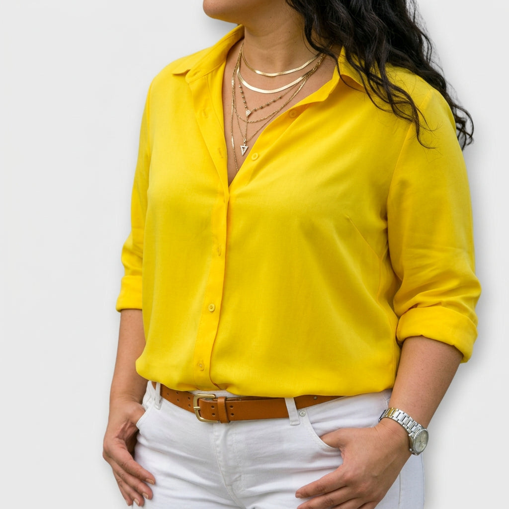 Natalie | Elegant Blouse - Plus size model