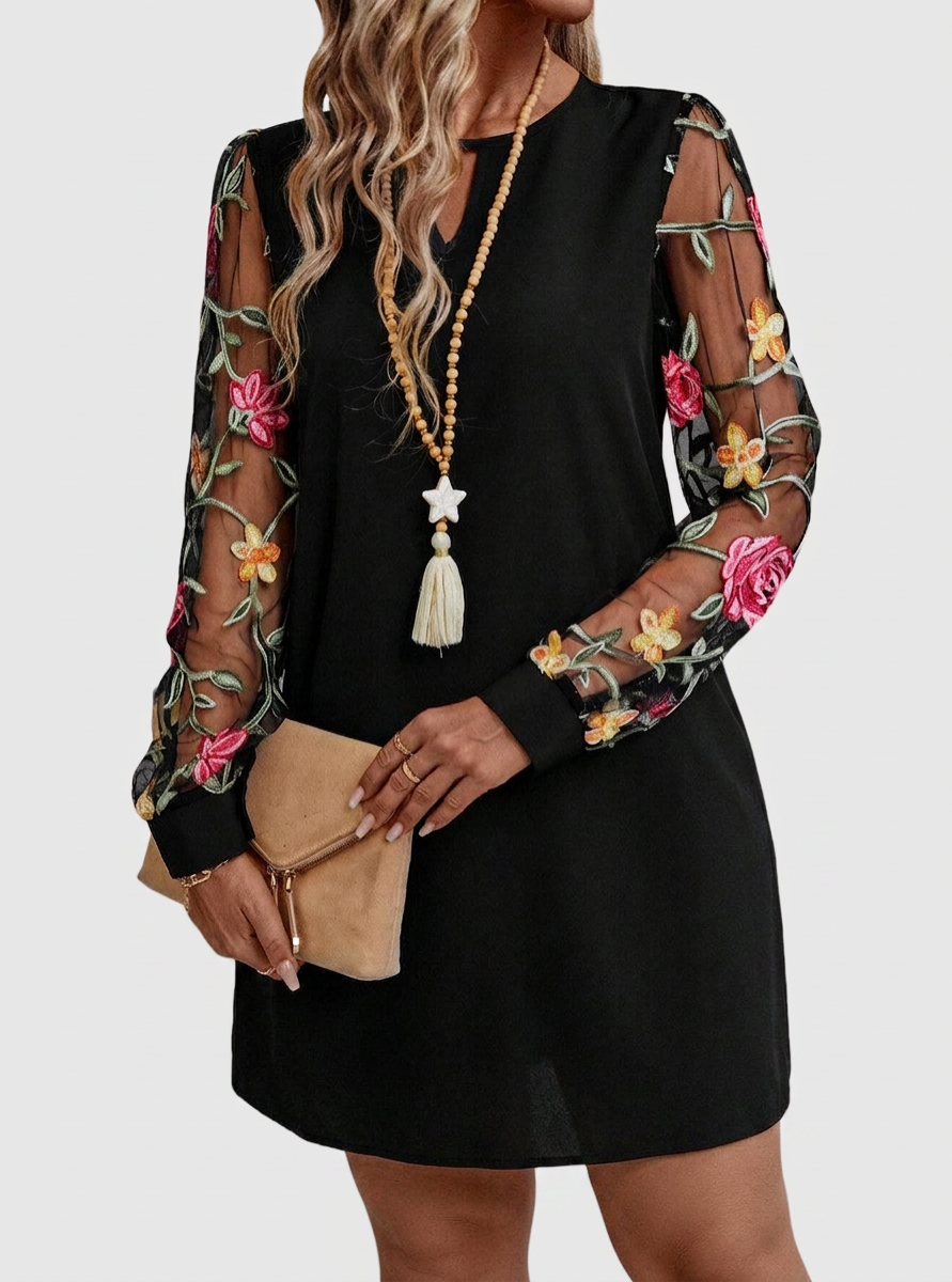 Jaia – Elegant V-Neck Floral Mini Dress - Plus size model