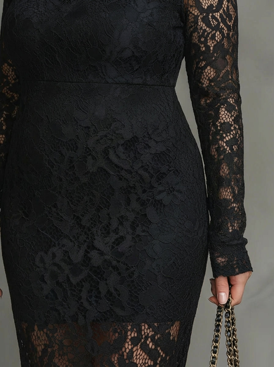 Monica | Elegant Lace Fishtail Maxi Dress - Plus size model