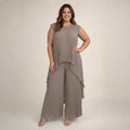 Halina | Elegant Pleated Set - Plus size model
