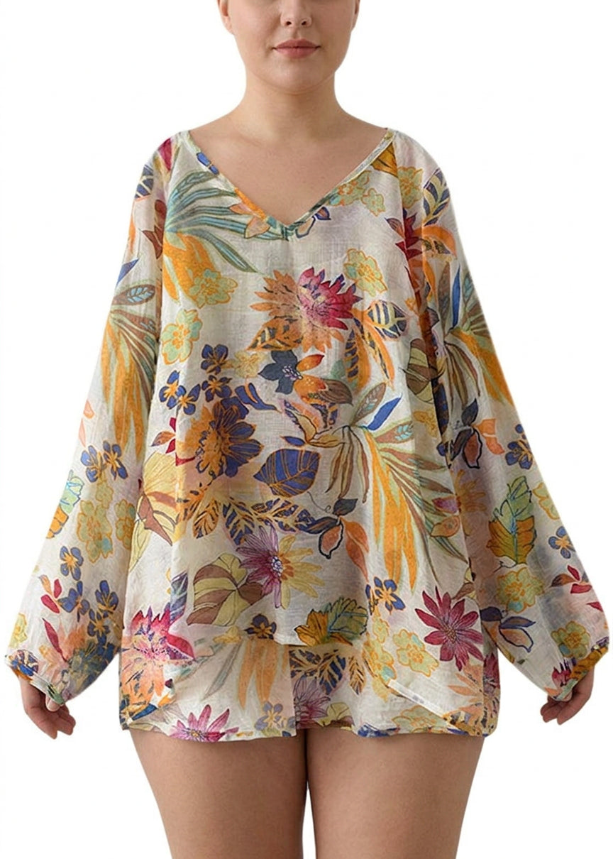 Emily - Floral Fall Blouse Long sleeve - Plus size model