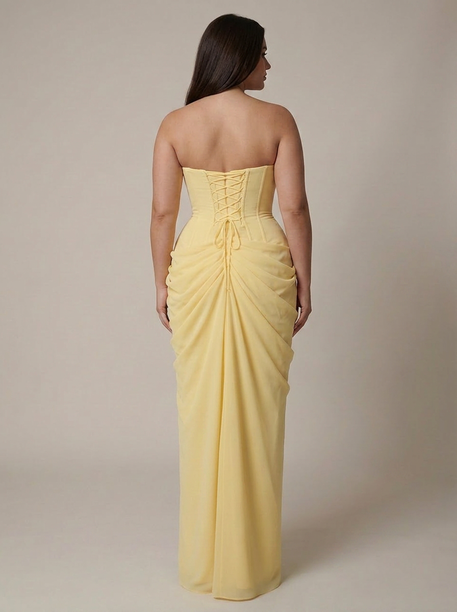 Kyara Maxi Dress - Plus size model