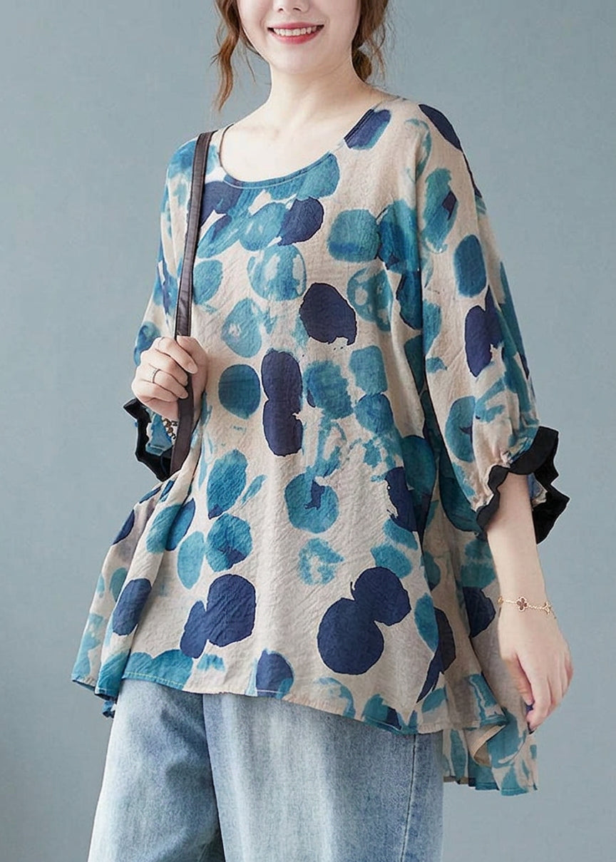 Ella - Loose Blue Dotted Batwing Sleeve Cotton Linen Tee - Plus size model