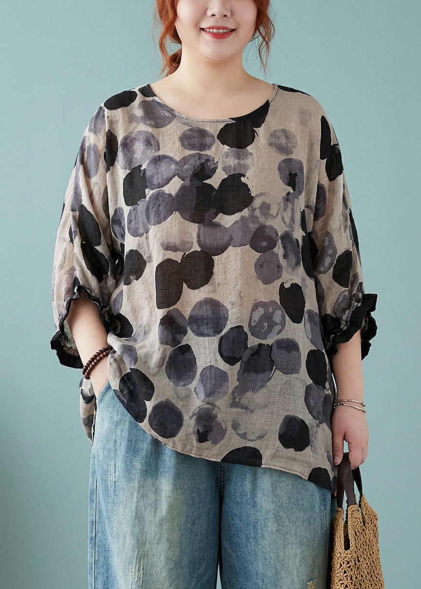Ella - Loose Blue Dotted Batwing Sleeve Cotton Linen Tee - Plus size model