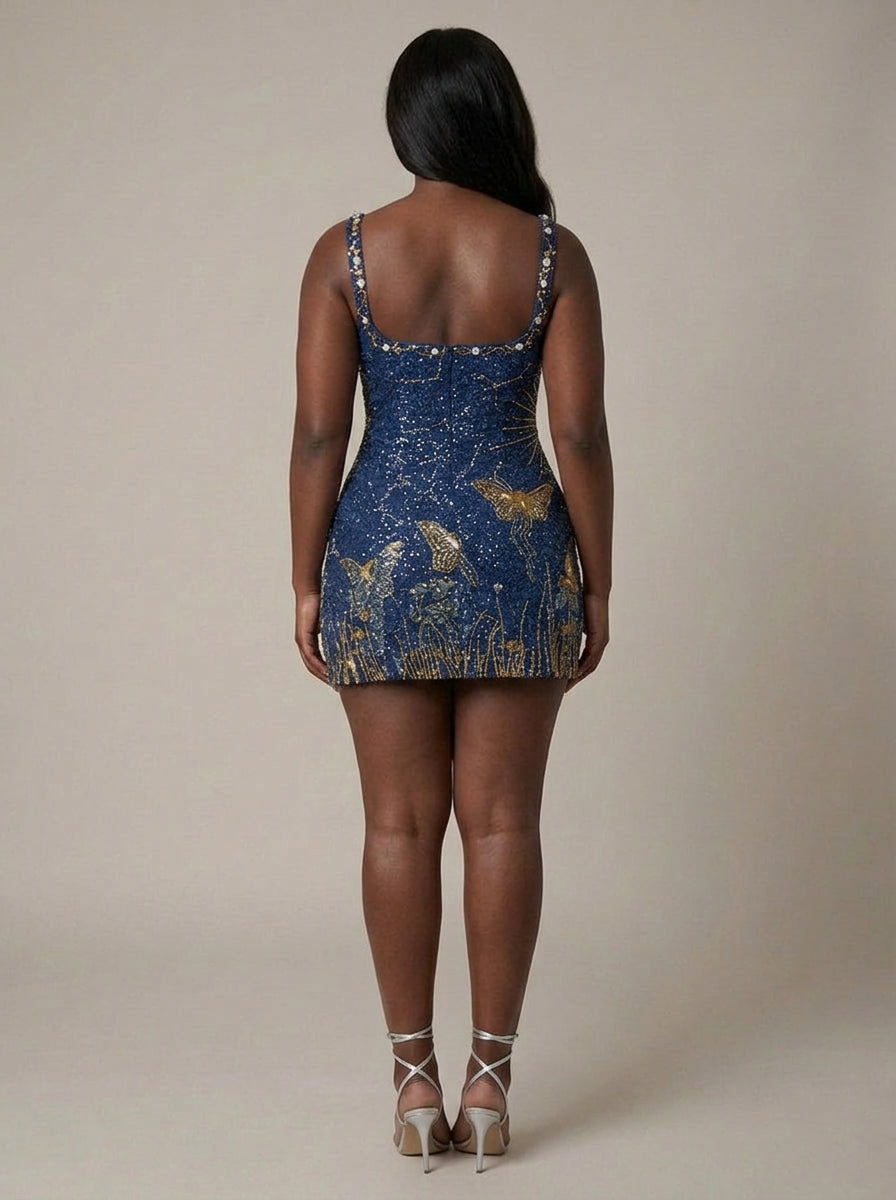Ariana Mini Dress - Plus size model