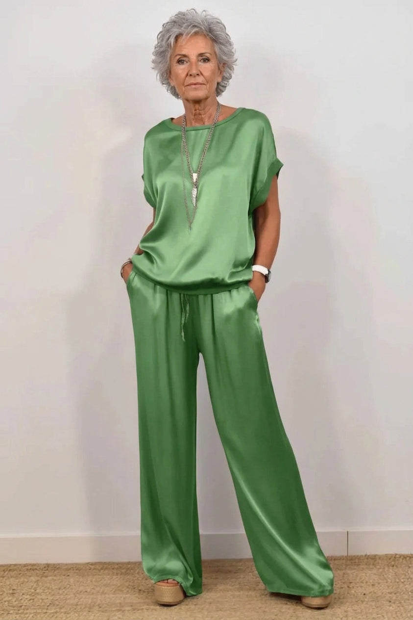 Alexis - Loose Shirt & Wide-Leg Trousers Set - Plus size model