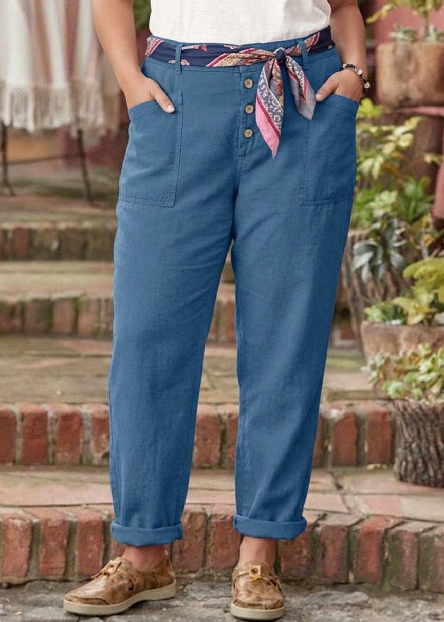 Lise | Elegant & Relaxed Trousers - Plus size model