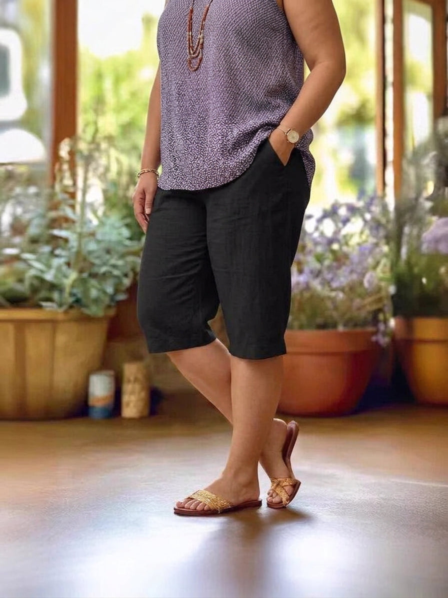 Dora | Light Summer Shorts - Plus size model