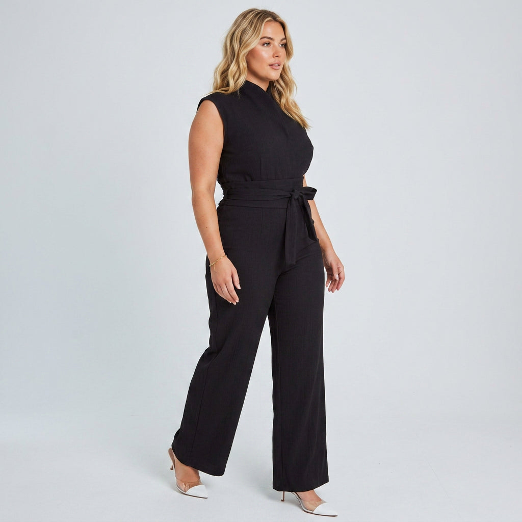 Veronica -  Sleeveless Wide-Leg Jumpsuit - Plus size model