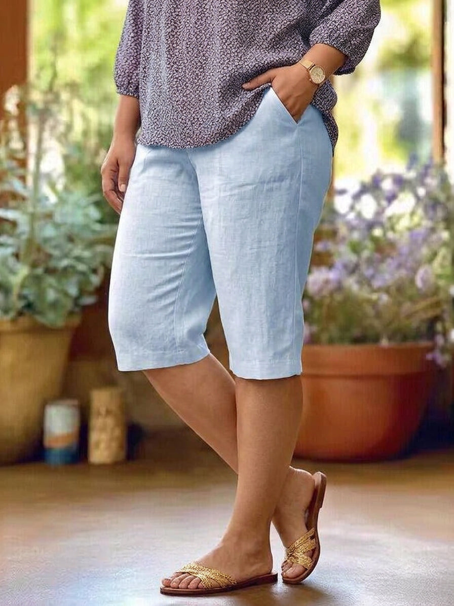 Dora | Light Summer Shorts - Plus size model