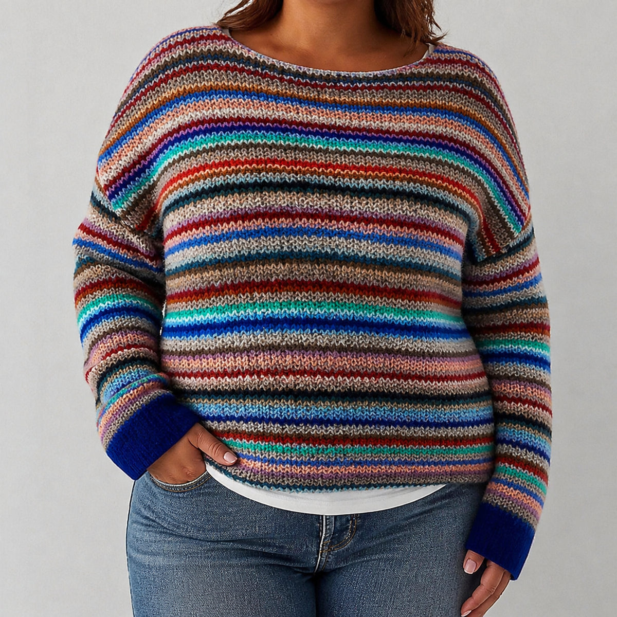 Maya - Retro Scandinavian knitted sweater - Plus size model