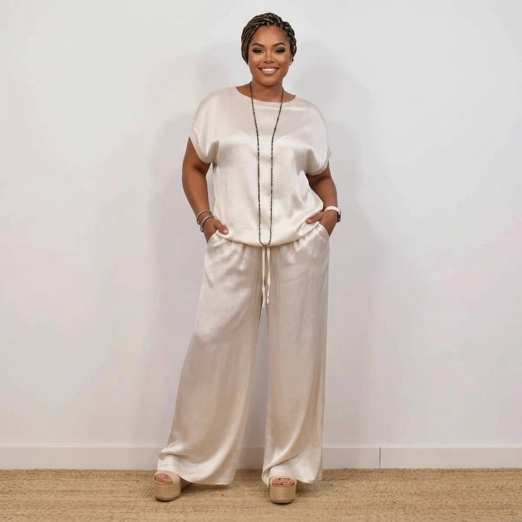 Alexis - Loose Shirt & Wide-Leg Trousers Set - Plus size model