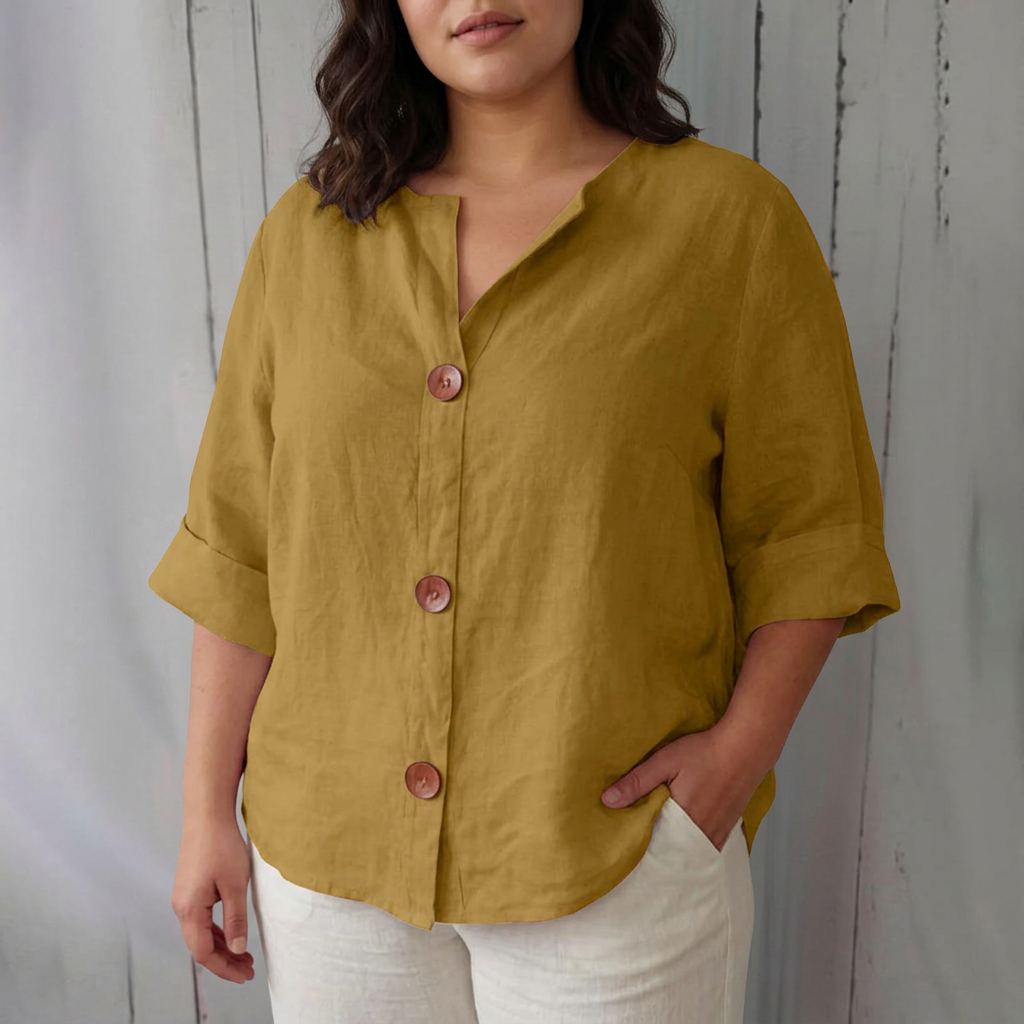 Harper | Lightweight Blouse - Plus size model