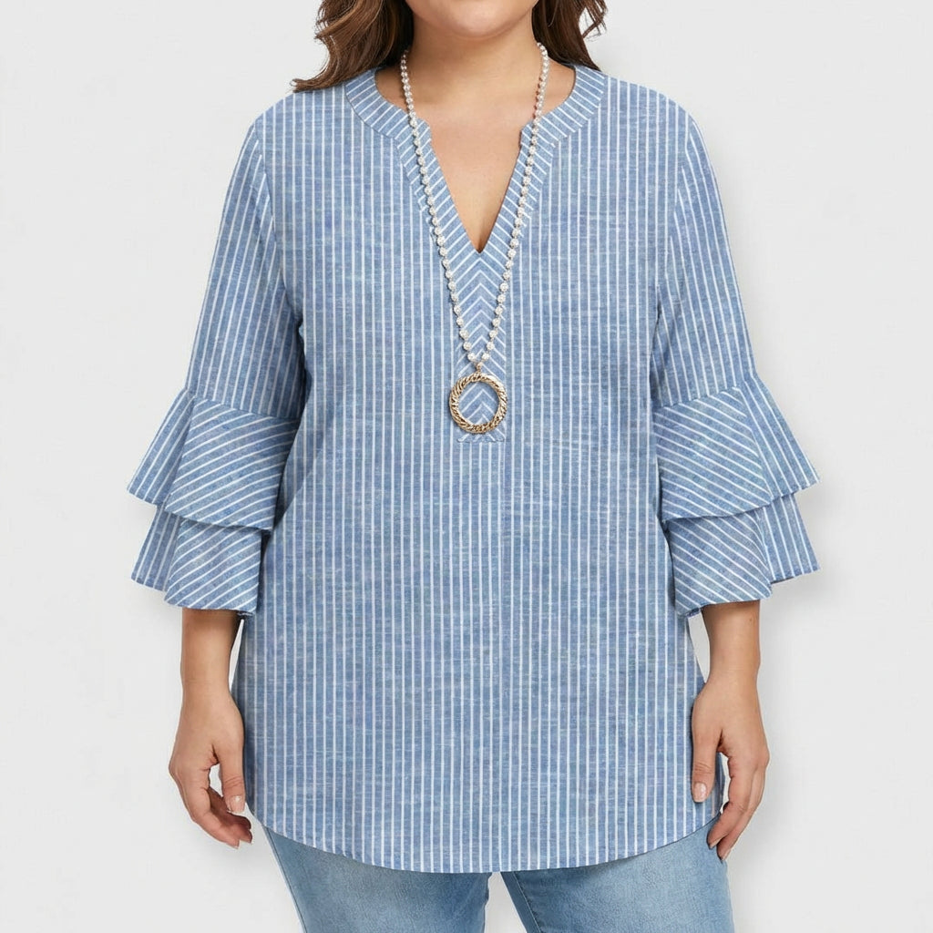 Kay | Lightweight Day Blouse - Plus size model