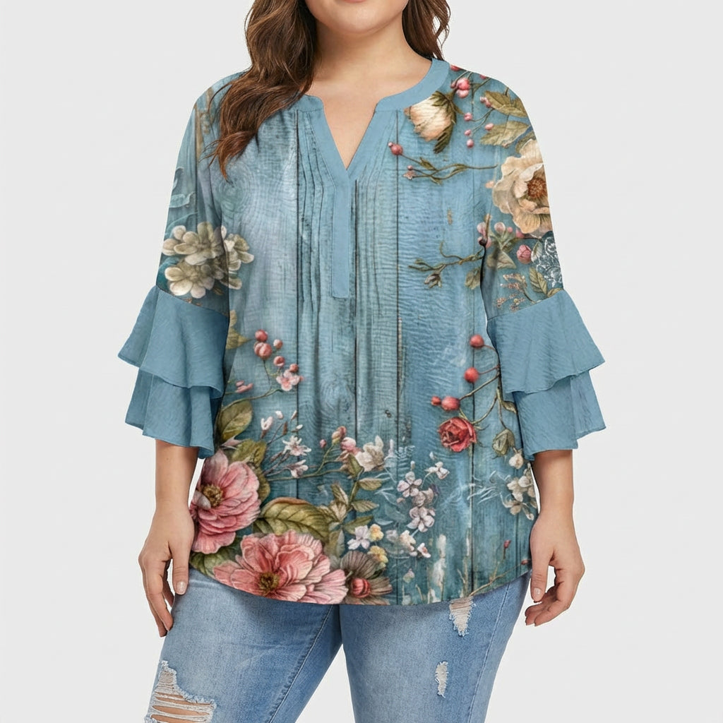 Kay | Lightweight Day Blouse - Plus size model
