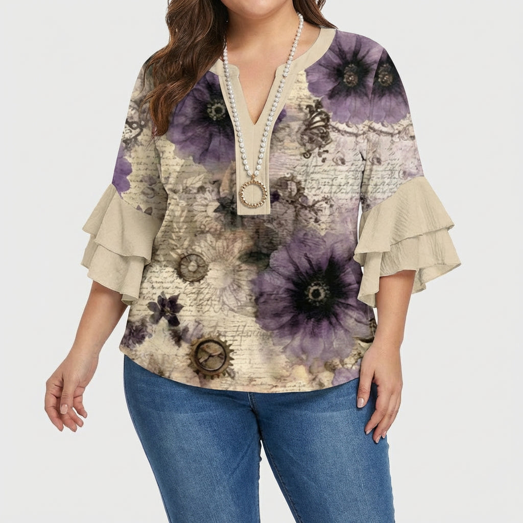 Kay | Lightweight Day Blouse - Plus size model