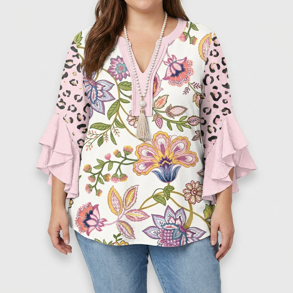 Kay | Lightweight Day Blouse - Plus size model