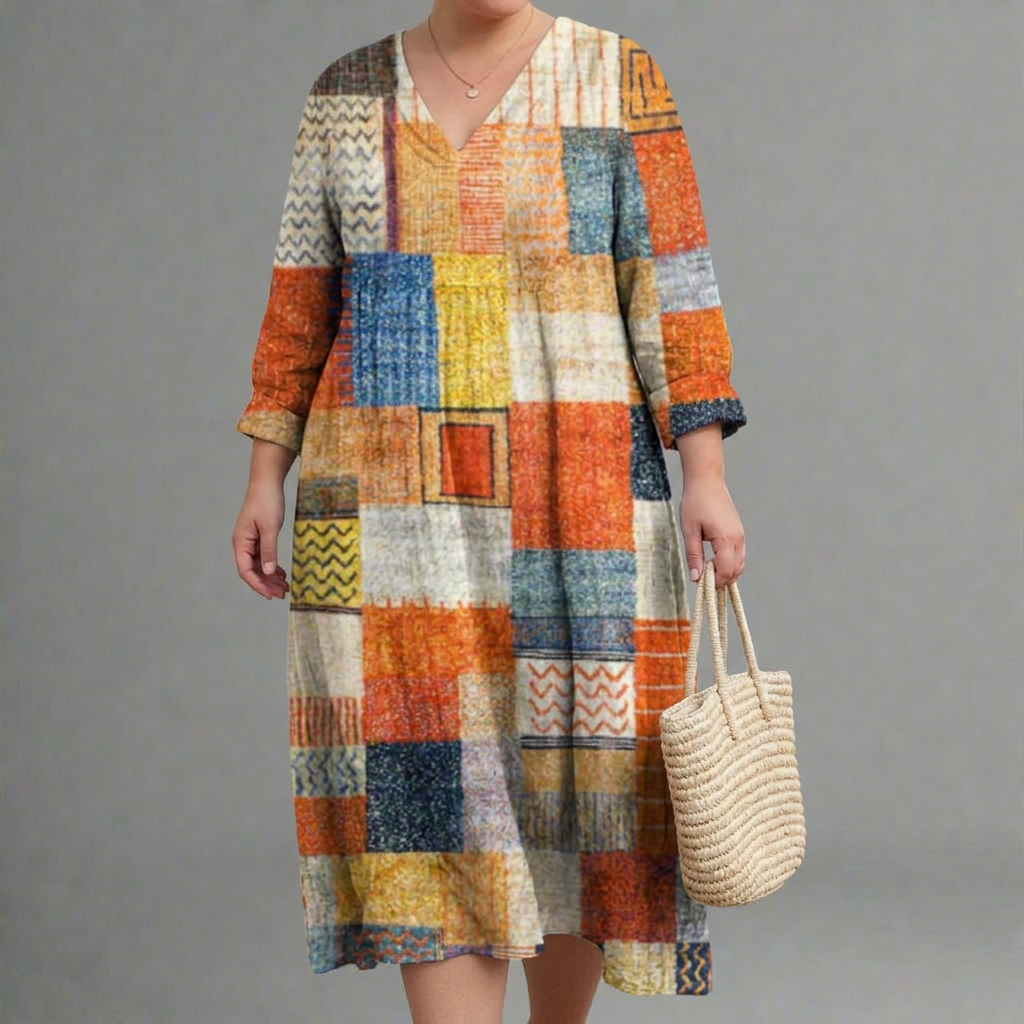 MIKAYLA | ELEGANT GEOMETRIC DRESS - Plus size model