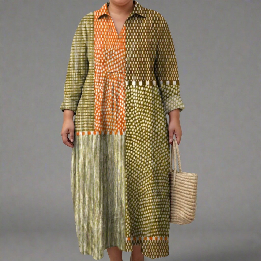 BREE | ELEGANT GEOMETRIC DRESS - Plus size model