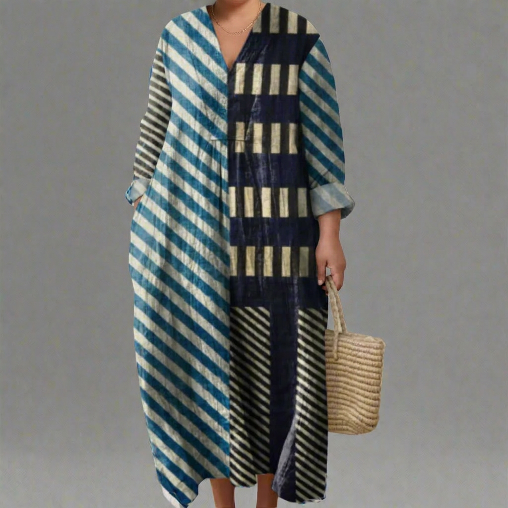 ALINTA | ELEGANT GEOMETRIC DRESS - Plus size model