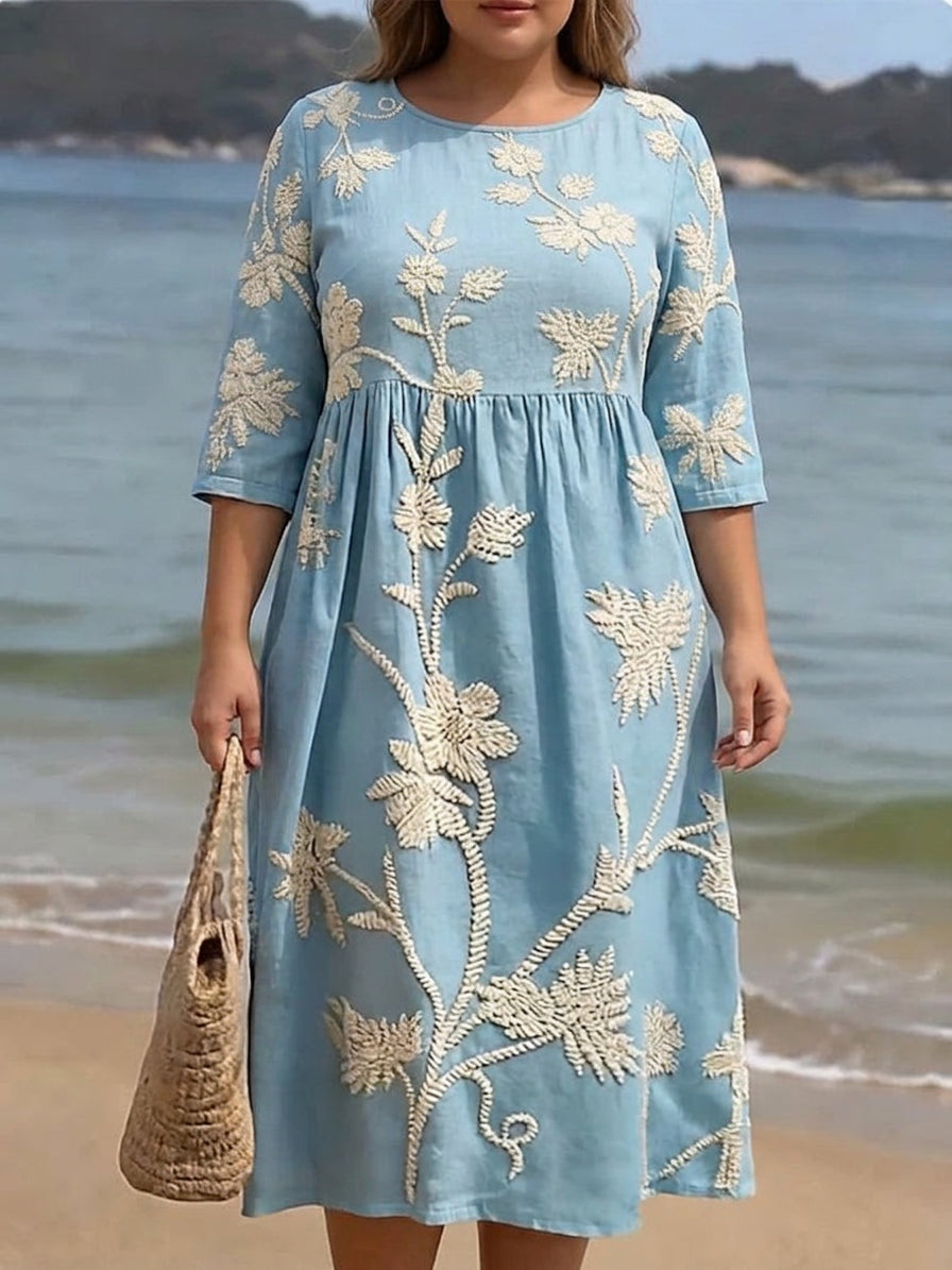 Nyra - Elegant Casual Dress - Plus size model