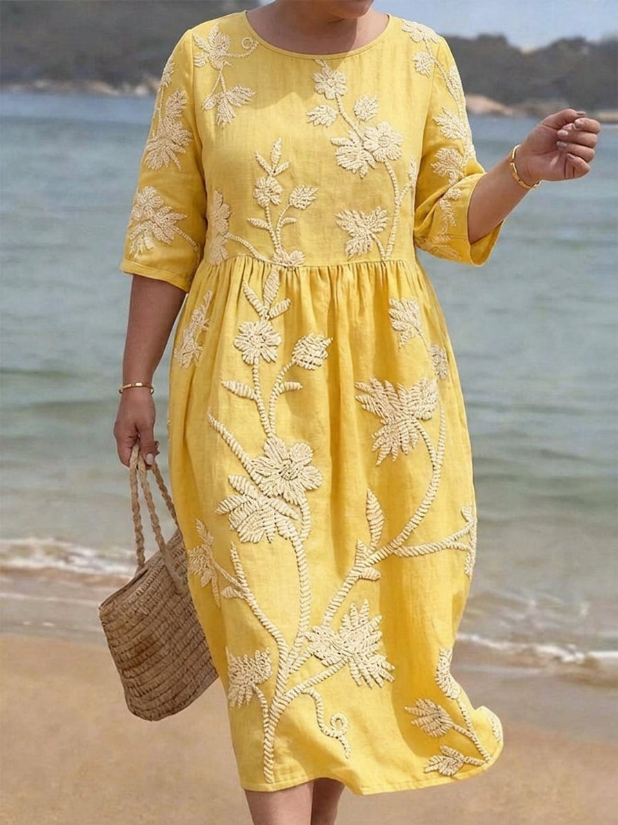 Emery - Elegant Casual Dress - Plus size model
