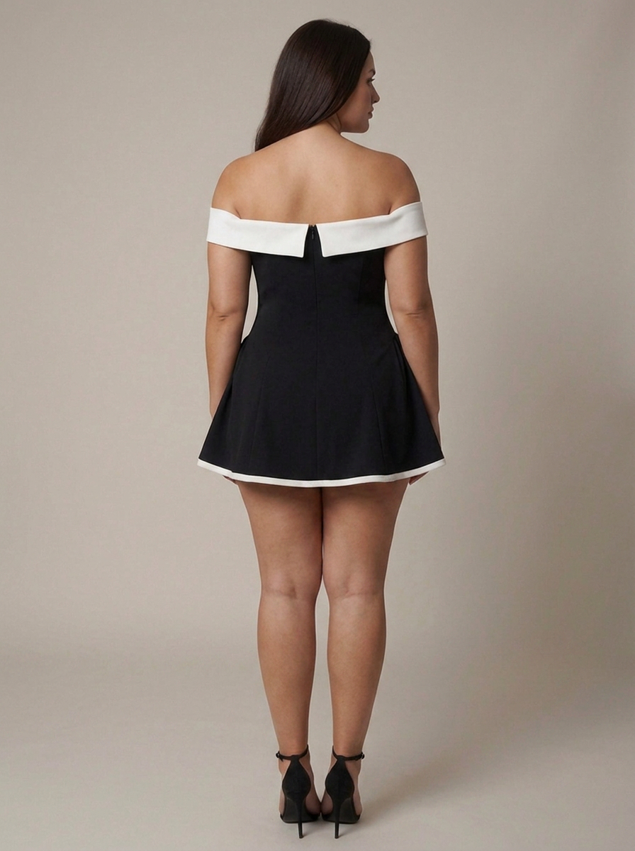 Romantic Mini Dress - Plus size model