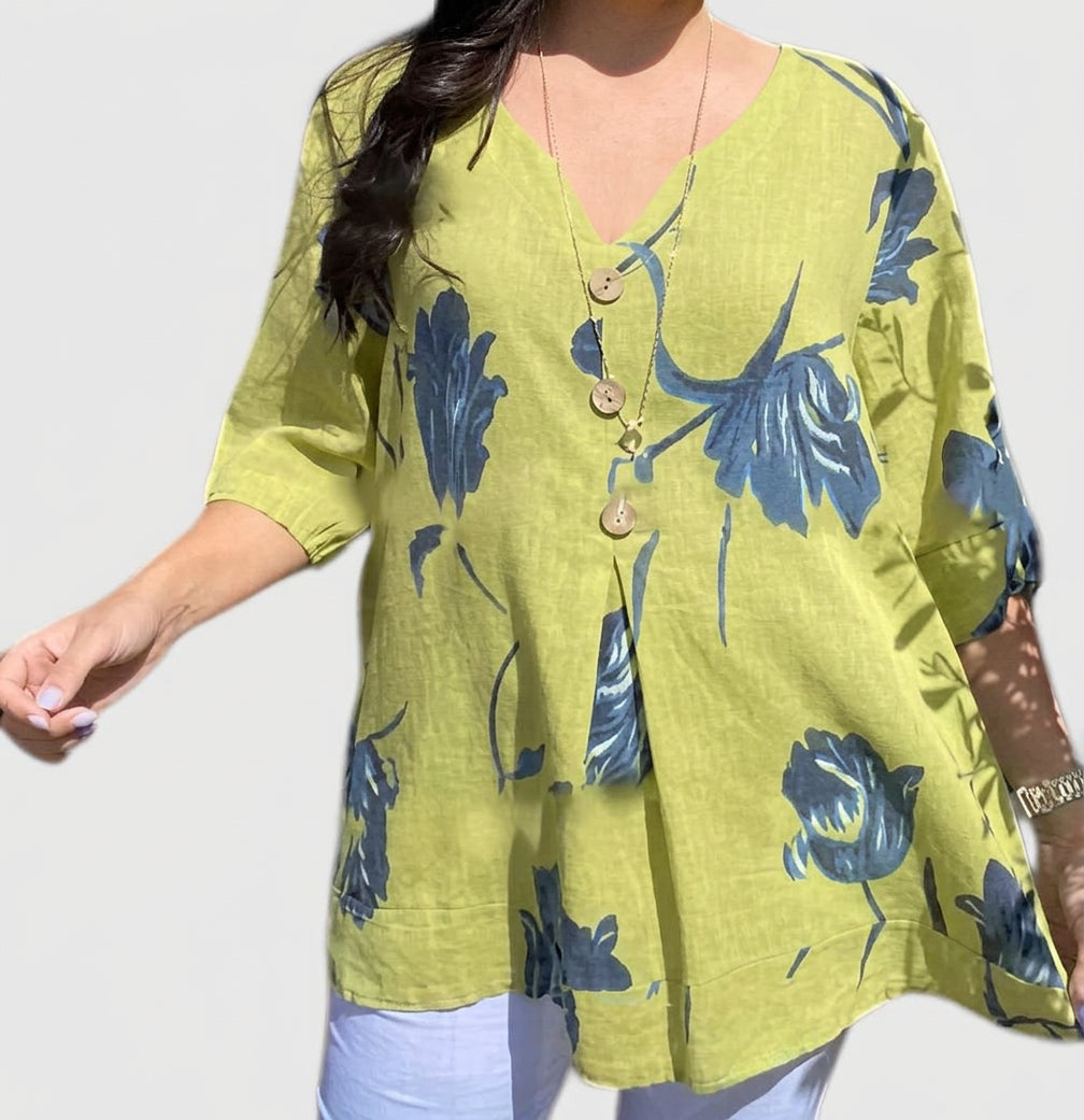 Isabel | Elegant Floral Print Blouse - Plus size model
