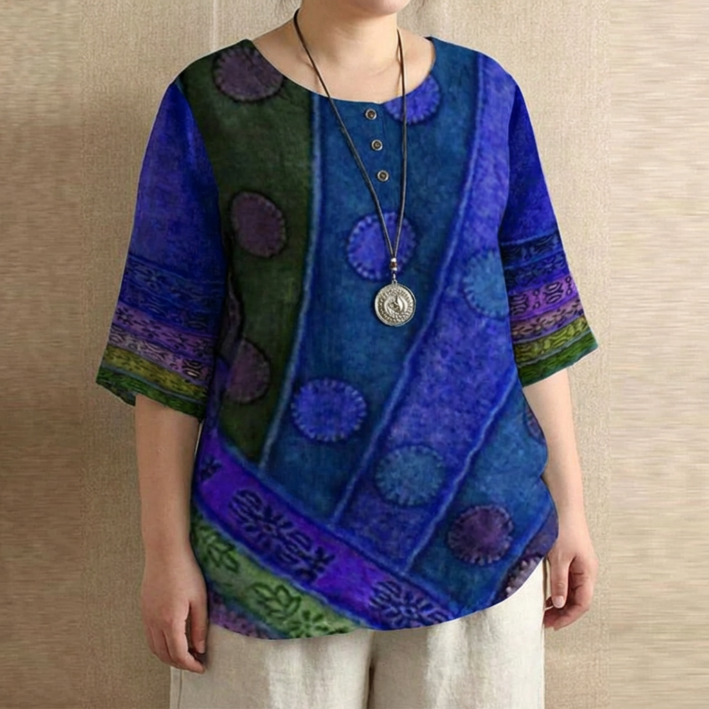 Anya | Retro-Inspired Blouse - Plus size model