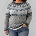 Clara - Retro Scandinavian knitted sweater - Plus size model