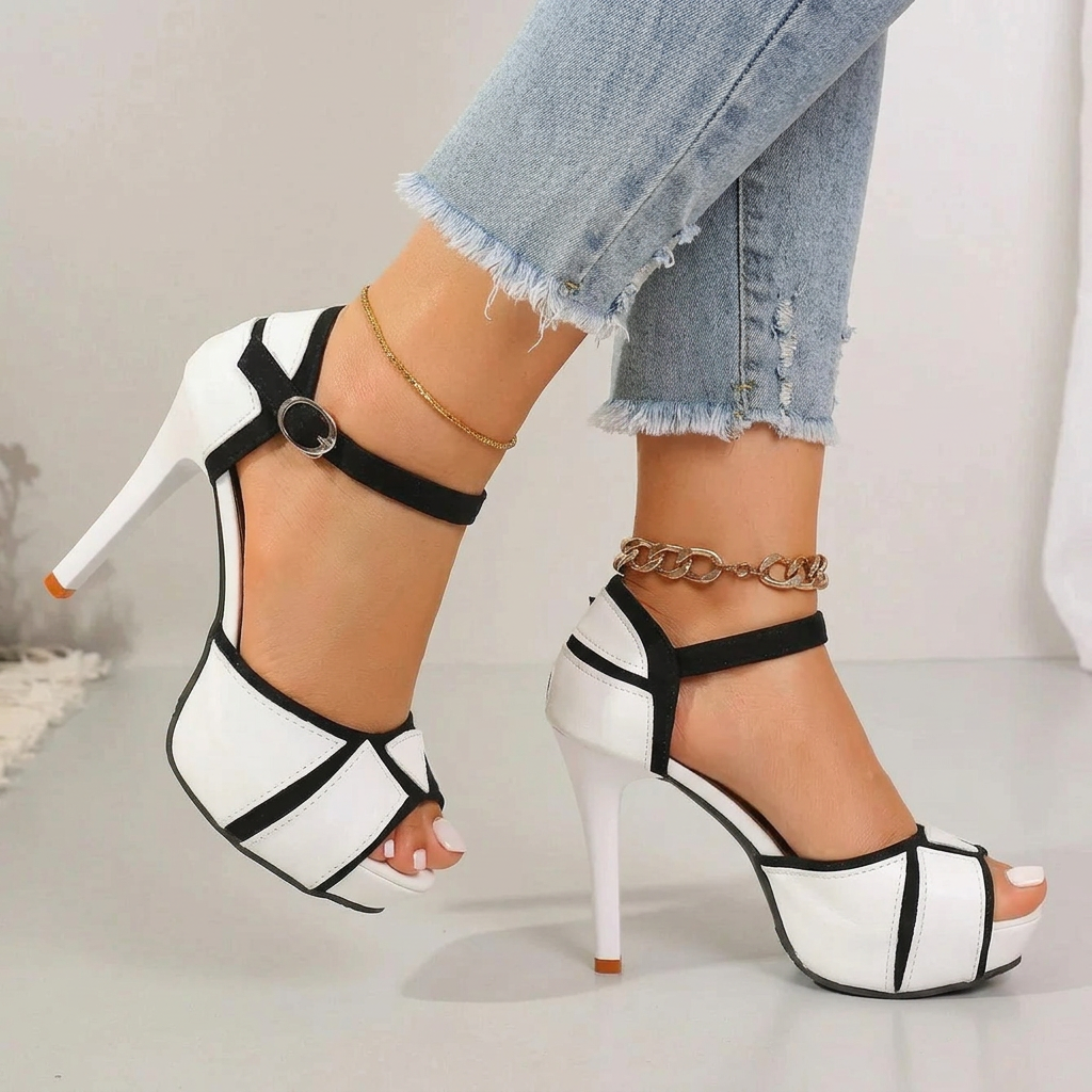 Valentina – Elegant Heels - Plus size model