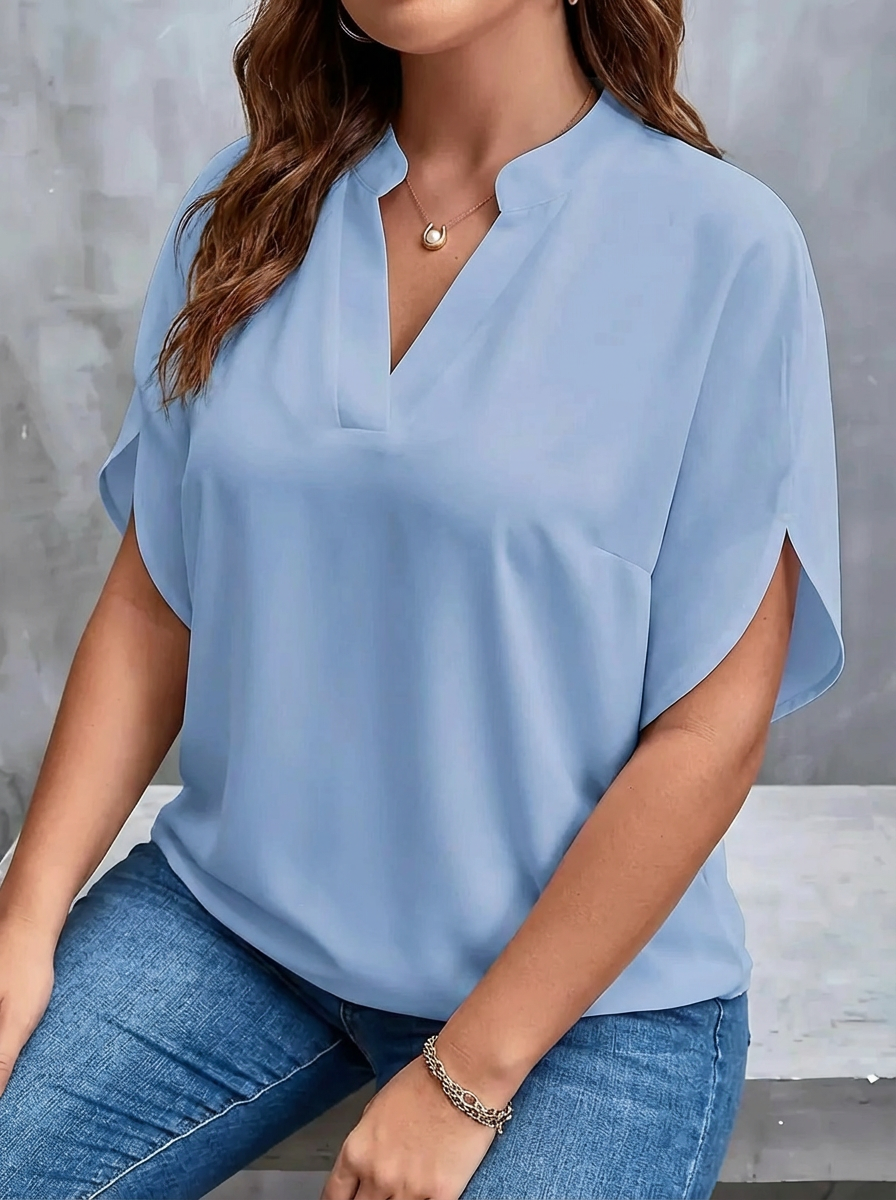 Thalia | Sophisticated Blouse with Tailored Design - Plus size model
