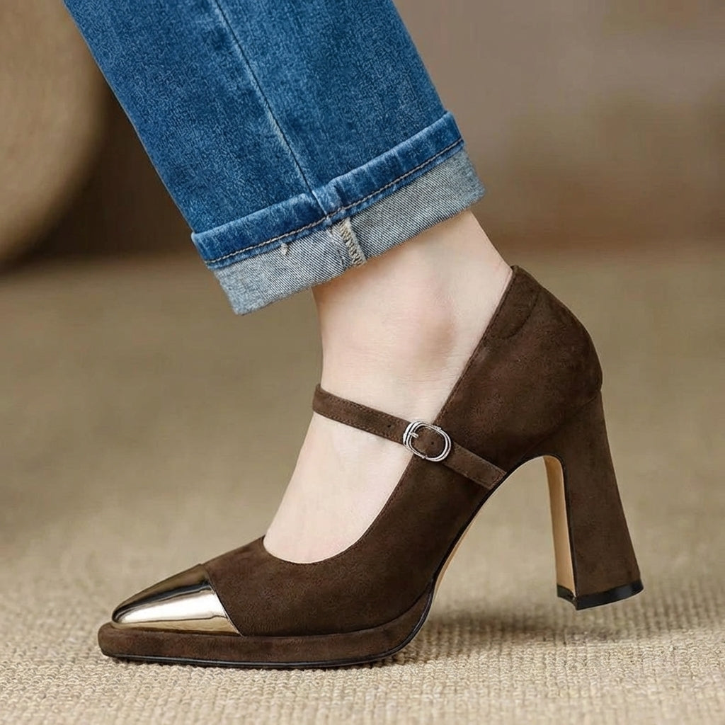 Mora | Elegant Pumps - Plus size model