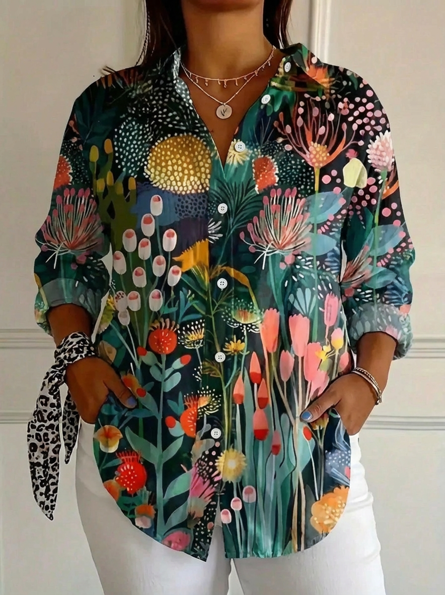 Terri | Colorful Blouse with Playful Print - Plus size model