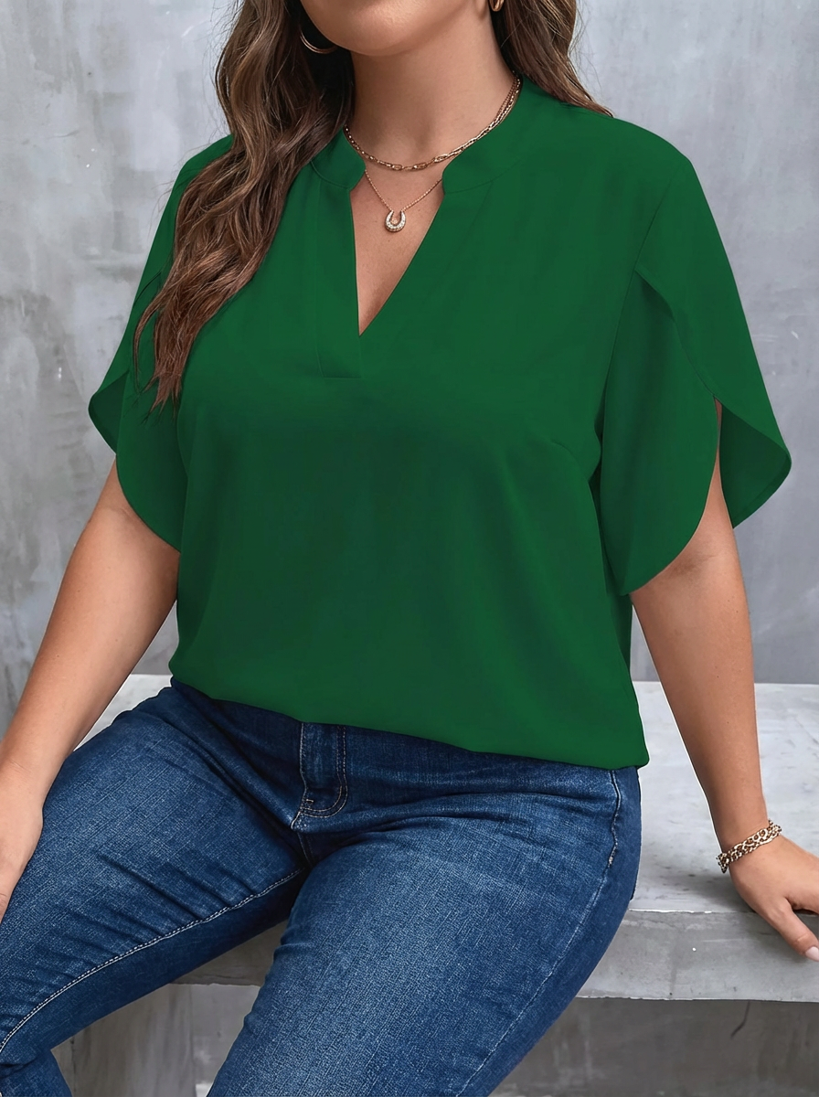 Thalia | Sophisticated Blouse with Tailored Design - Plus size model